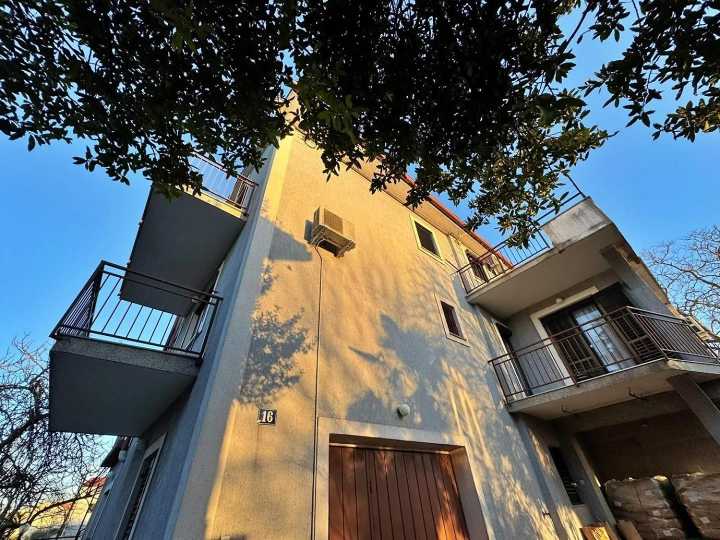 Πανσιόν Apartments Katarina Malinska